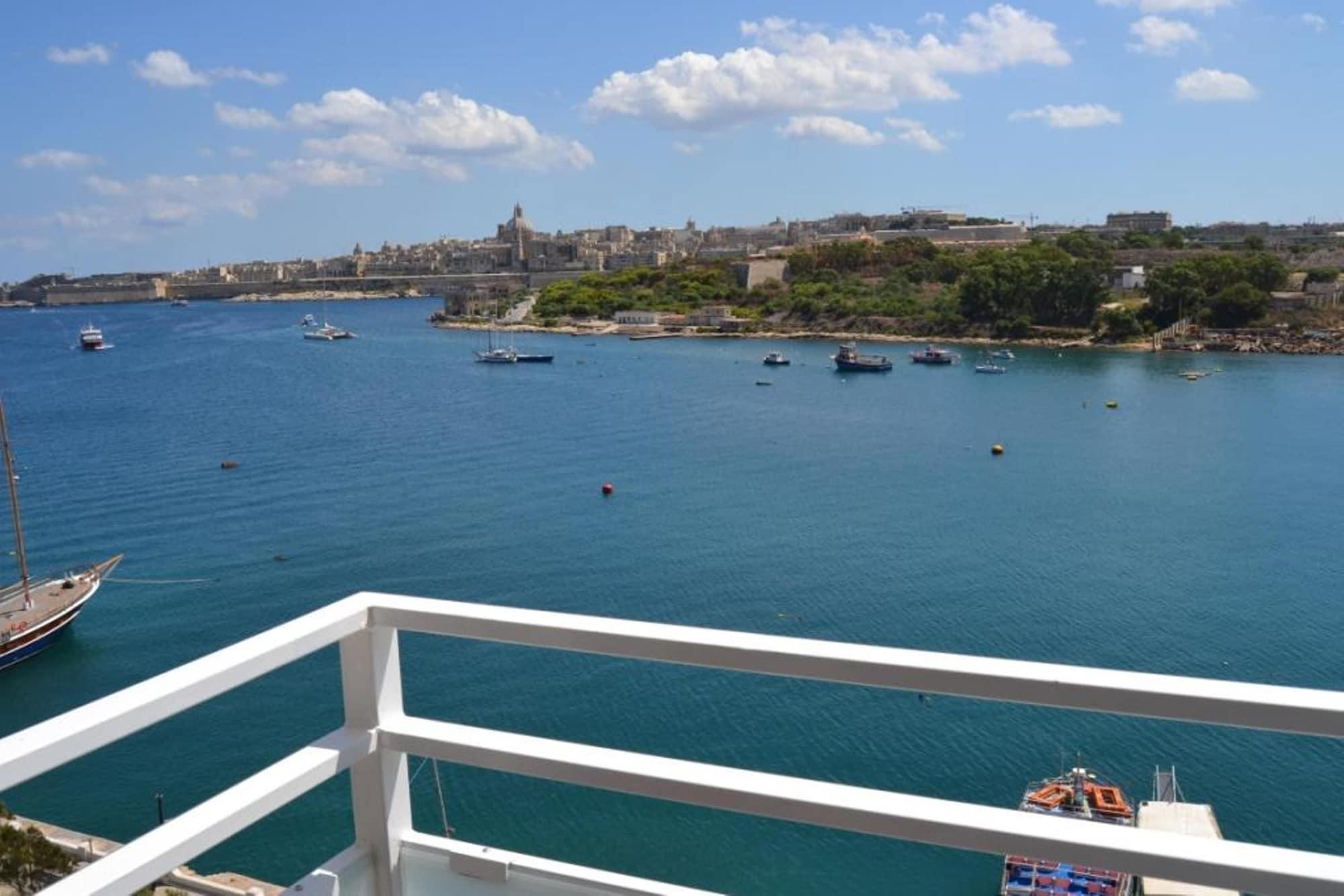 Pebbles Boutique Sliema