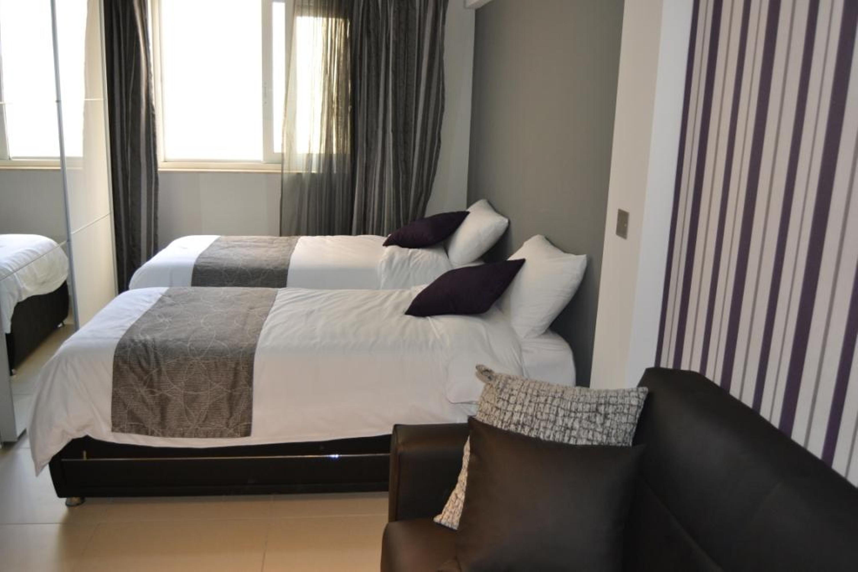 Pebbles Boutique Apartahotel