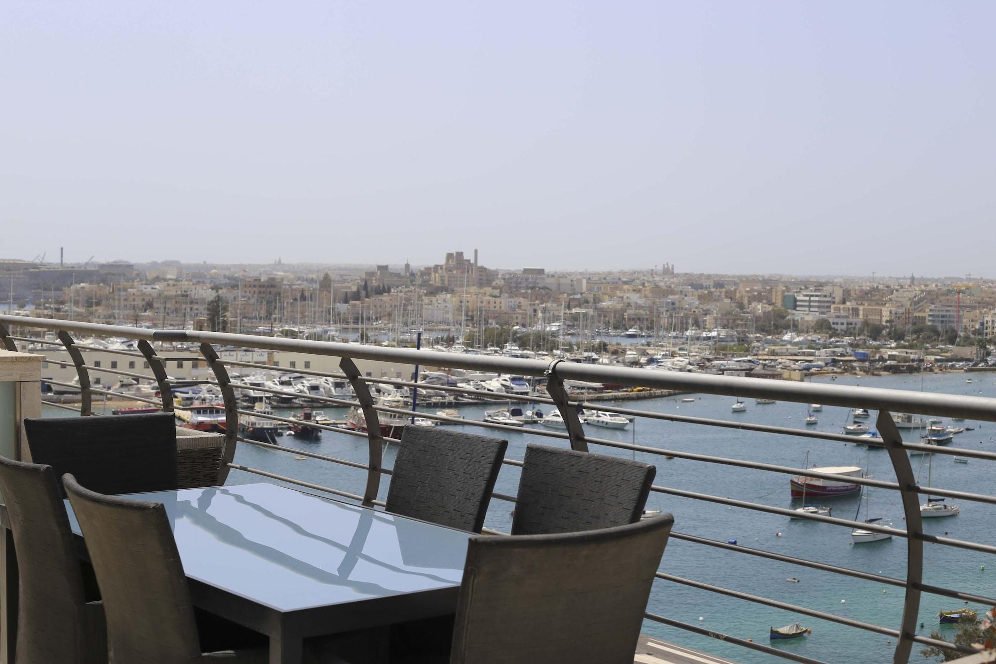 Pebbles Boutique 3* Sliema