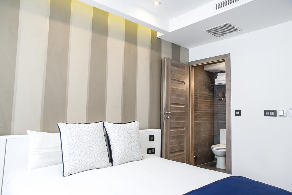 Pebbles Boutique Apartahotel 3*